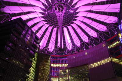 Sony Center Berlin bei Nacht