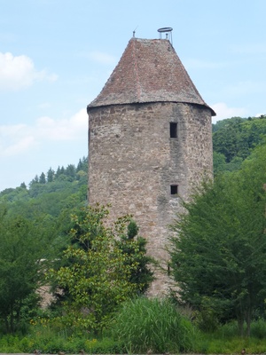 Turm im Schlosspark Weinheim