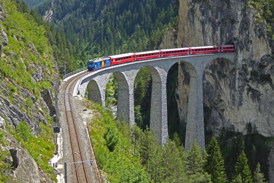 Rhätische Bahn auf der Bernina-Strecke