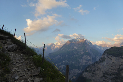 21 Uhr: Auf der Via Alpina