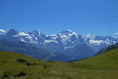 Bällehöchst-Fernsicht: Eiger, Mönch, Jungfrau