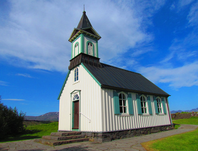 Kleine Kirche in Island