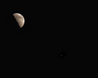 Mond und Saturn begegnen sich