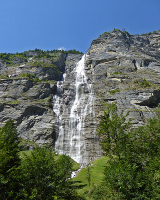 Mürrenbachfall (430 Meter)