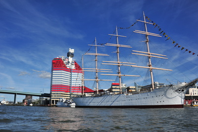 Lilla Bommen Göteburg mit Segeschiff Viking