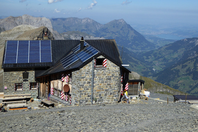 Blüemlisalp-Hütte (2834 m)