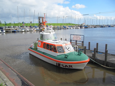 Seenotrettungsboot am Hafen von Horumersiel