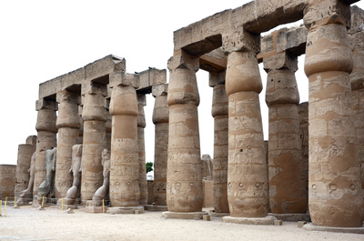 Säulen im Luxortempel