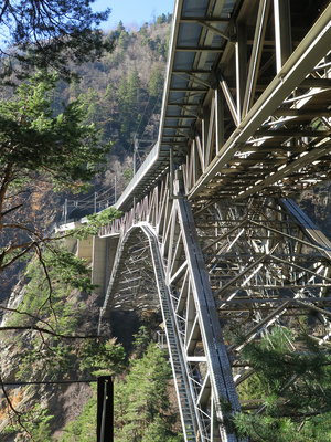 Stahlkonstruktion Bahnbrücke