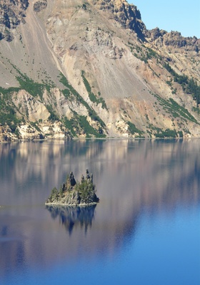 Crater Lake , Oregon