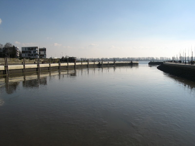 Neuer Hafen von Wedel