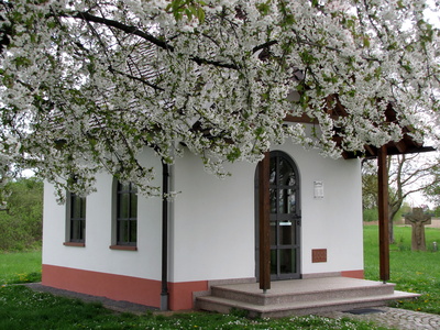 Kapelle im Frühjahr