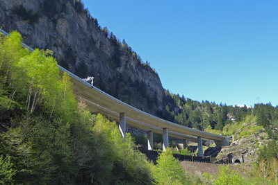 Gotthard-Autobahn in der Leventina