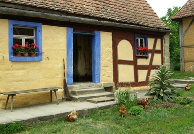 kleines Bauernhaus