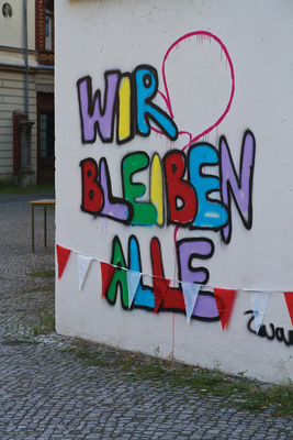 Graffiti "Wir bleiben alle"