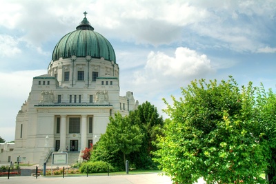 Karl-Borromäus- Kirche