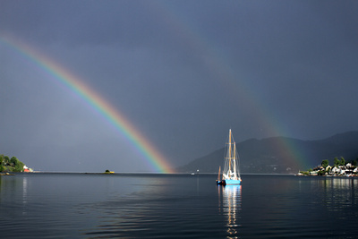 Doppelter Regenbogen in Norwegen
