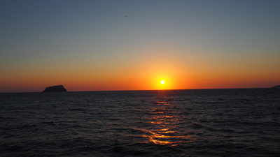 Sonnenuntergang vor Santorini