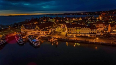 Lindau Bodensee Hafen bei Nacht