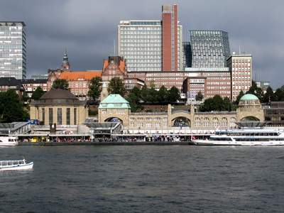 Landungsbrücken in Hamburg