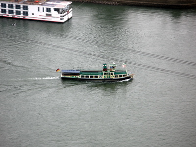 Altes Schiff auf dem Rhein