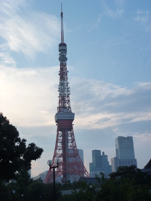 Toyko Tower am frühen Abend