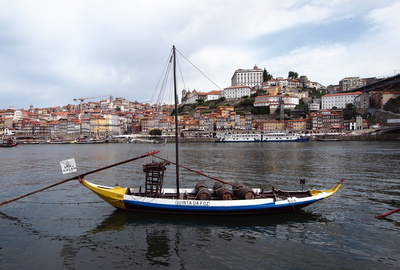Blick über den Douro nach Porto