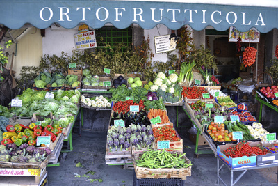 Forio D’Ischia – typisches italienisches Geschäft. Forio D’Ischia – typisches italienisches Geschäft.