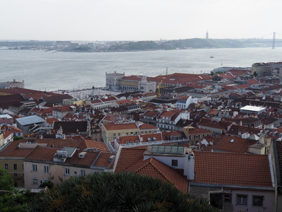 über den Dächern von Lissabon