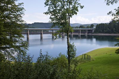 Doppelstockbrücke am Biggesse