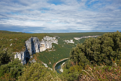 Fahrt über der Ardèche-Schlucht