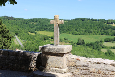 Kreuz in Puycelsi