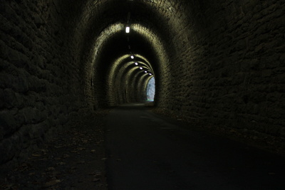 Düsterer Tunnel