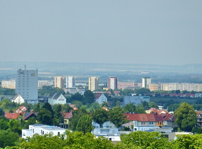 Hochhäuser und Plattenbauten