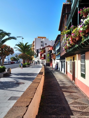 Hauptstrasse in Santa Cruz