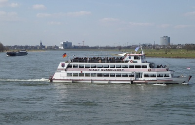 Ausflugstour auf dem Rhein