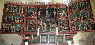 Altar in der Kirche Sankt Florian in Funnix / Ostfriesland