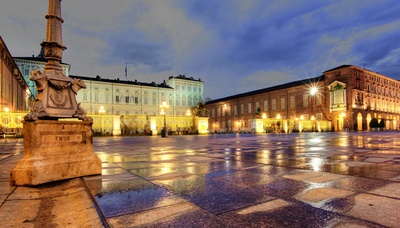 Turin - Piazza Castello bei Nacht