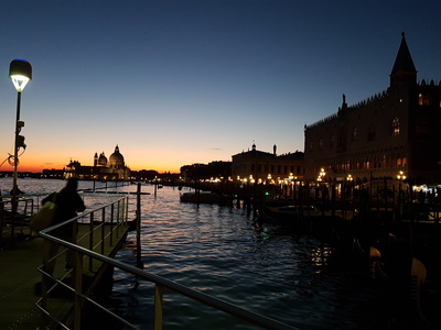 Venice bei Nacht
