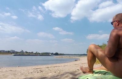 Sommer am Rhein