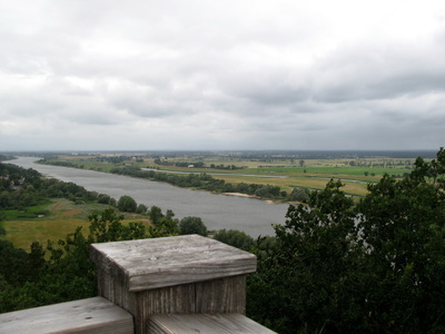 Blick vom Aussichtsturm auf die Elbe