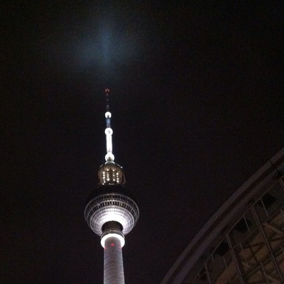 Berliner Fernsehturm bei Nacht Berliner Fernsehturm bei Nacht