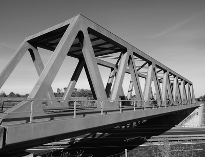 Eisenbahnbrücke in S/W