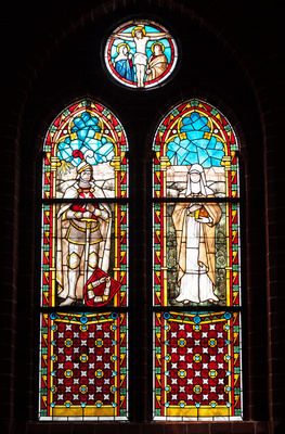 Gotisches Kirchenfenster . . . . .