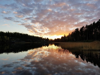 Sonnenuntergang über der Ostsee in Geta auf den Åland  Inseln