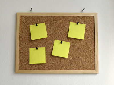 Pinnwand &ndash; mit Post-It&rsquo;s, zum Beschriften