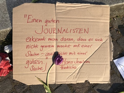 Woran man einen guten Journalisten erkennt... Woran man einen guten Journalisten erkennt...