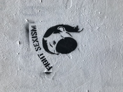 Graffiti: Fight Sexism. Gesehen in Berlin. Graffiti: Fight Sexism. Gesehen in Berlin.