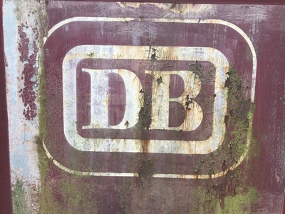 Deutsche Bundesbahn - Altes Logo mit Rost Deutsche Bundesbahn - Altes Logo mit Rost