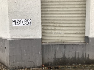 Streetart: Merry Crisis Streetart: Merry Crisis